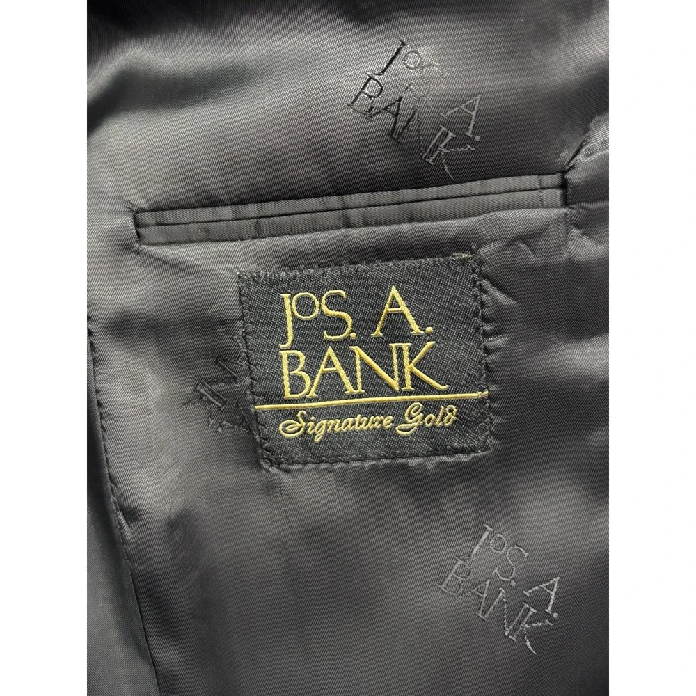 Jos. A. Bank this very